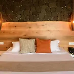 Secret Path Luxury *