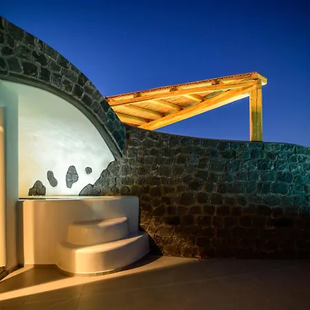 Secret Path Luxury Imerovigli (Santorini)