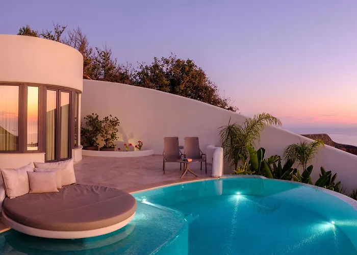 Secret Path Luxury Imerovigli (Santorini)