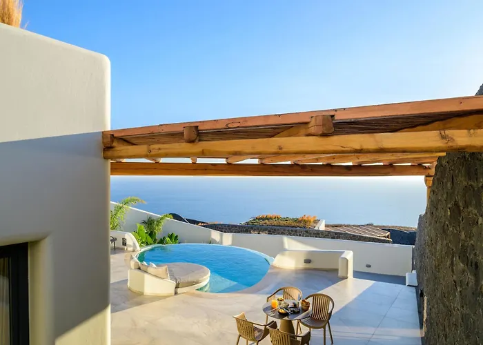 Villa Secret Path Luxury Imerovigli (Santorini)