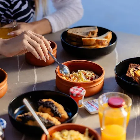 Secret Path Luxury إيميروفيغلي