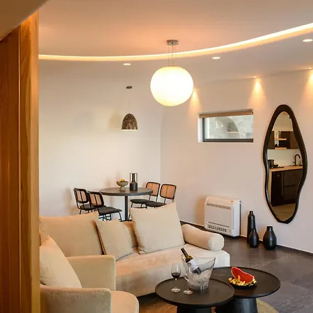 Secret Path Luxury Vila *