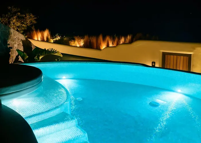 וילה Secret Path Luxury אימרוביגלי