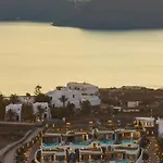 Villa Secret Path Luxury